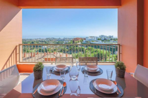 Royal Apartment w/shared pool, terrace &A/C